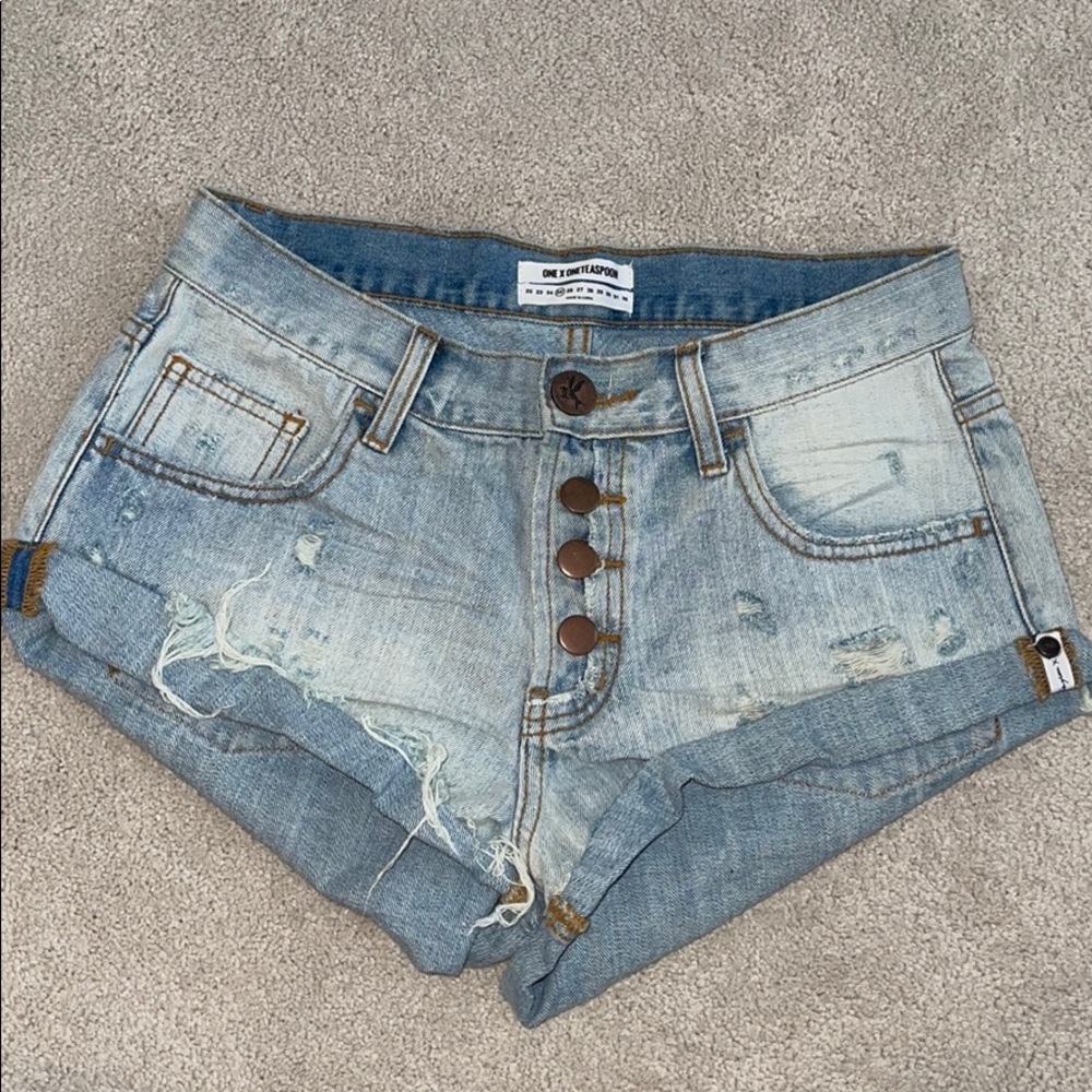 NWOT One Teaspoon denim shorts